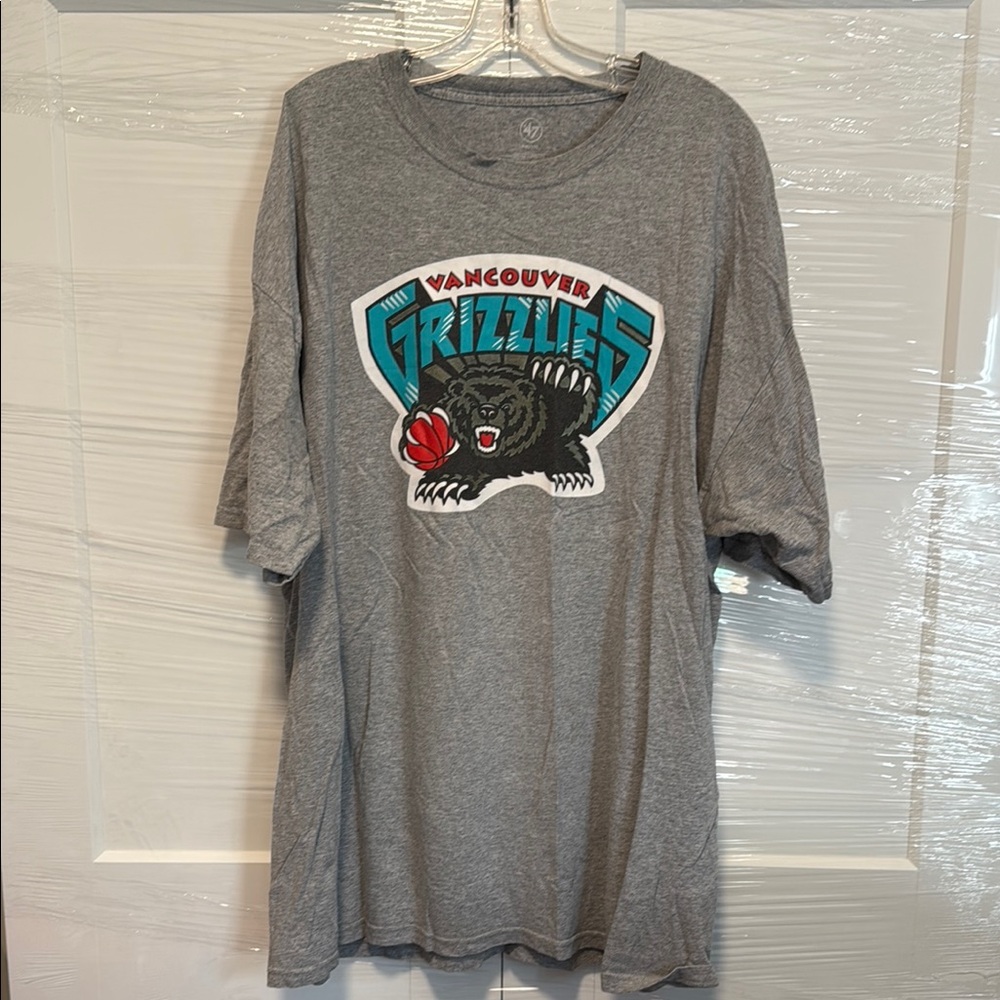 Vancouver Grizzlies Gray T-Shirt